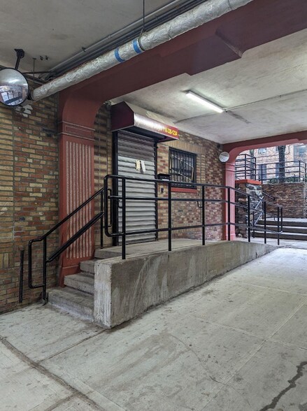 500 Southern Blvd, Bronx, NY à louer - Photo de l’immeuble – Image 3 sur 8