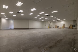 108 Clematis Ave, Waltham, MA à louer Photo intérieure– Image 2 sur 8