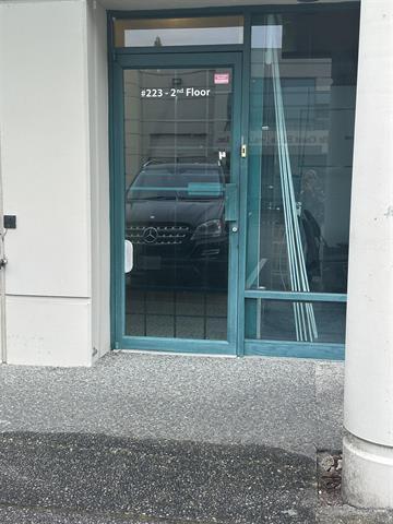 13986 Cambie Rd, Richmond, BC à louer - Photo de l’immeuble – Image 2 sur 13