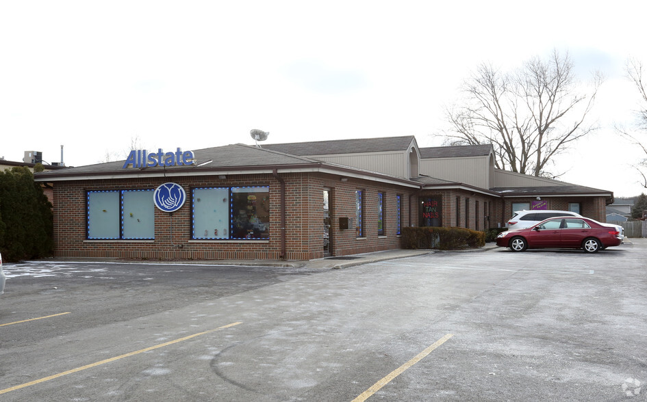 2001-2009 45th Ave, Griffith, IN à vendre - Photo principale – Image 1 sur 8