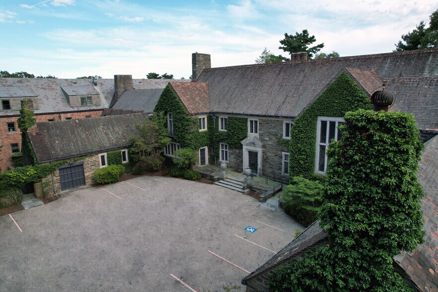 36 Essex St, Wenham, MA à vendre - Photo de l’immeuble – Image 3 sur 4