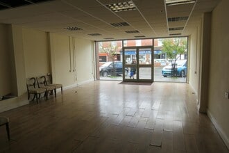 Station Rd, Liphook à louer Photo intérieure– Image 1 sur 3