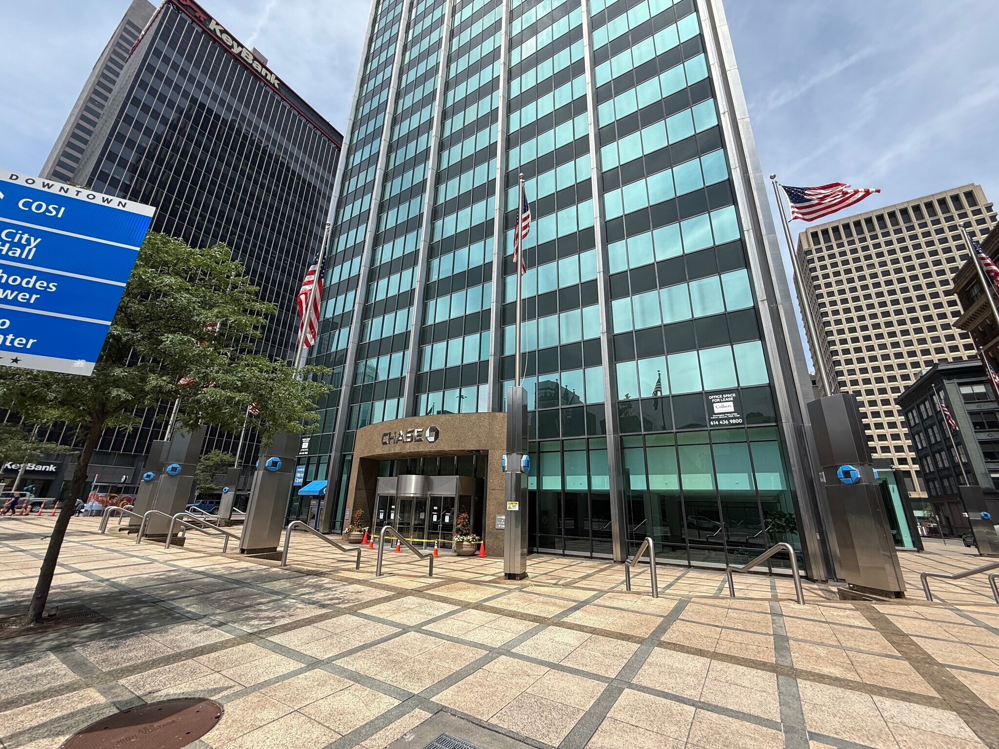 100 E Broad St, Columbus, OH à louer Photo de l’immeuble– Image 1 sur 4