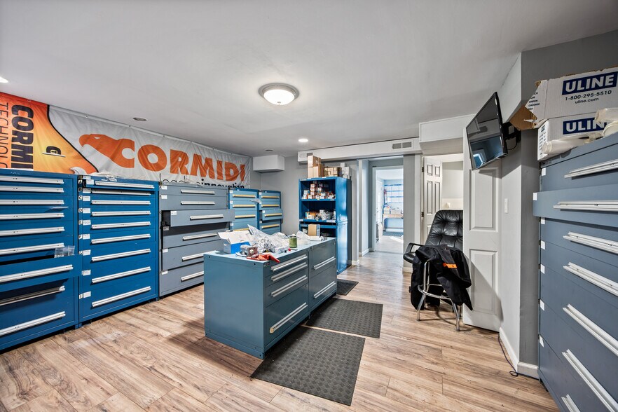 292 Roosevelt Dr, Seymour, CT à louer - Photo de l’immeuble – Image 3 sur 26