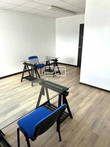 Bureau dans Heillecourt à louer - Photo de l’immeuble – Image 2 sur 5