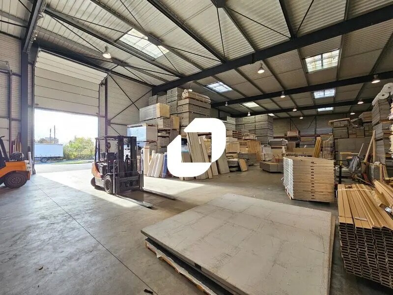 Local d’activités dans Saint-Denis à louer Photo intérieure– Image 1 sur 12