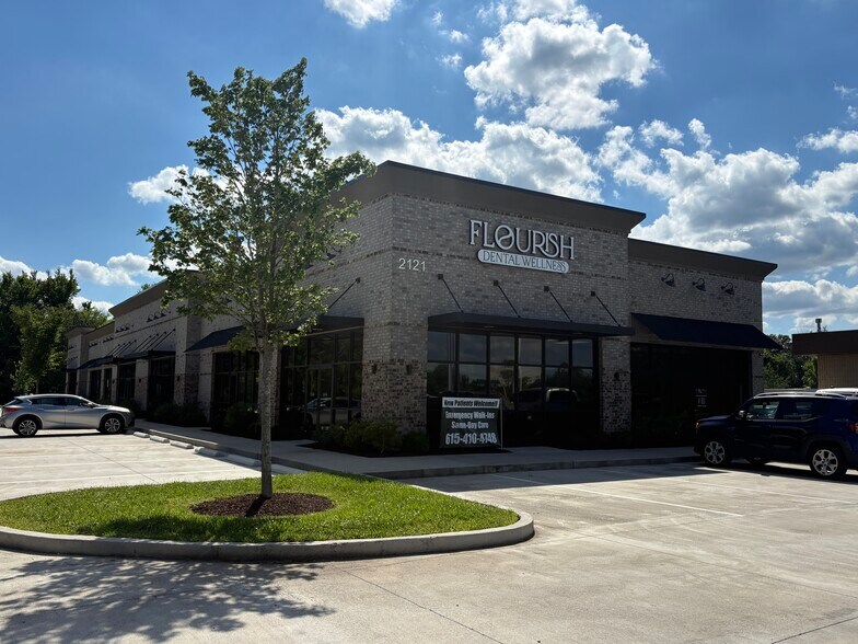 2121 NW Broad St, Murfreesboro, TN à louer - Photo de l’immeuble – Image 2 sur 17