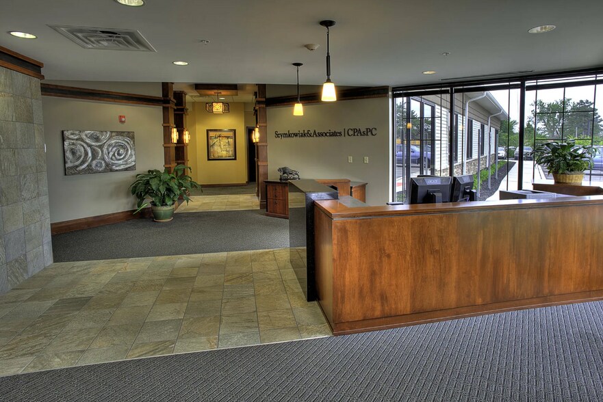 6325 Main St, Buffalo, NY à louer - Hall d’entrée – Image 3 sur 5