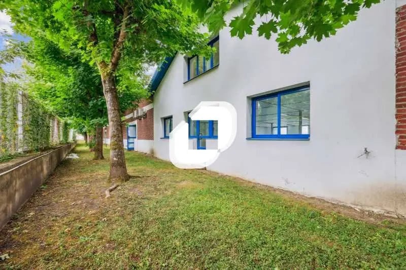 Local d’activités dans Choisy-le-Roi à louer - Photo de l’immeuble – Image 3 sur 18