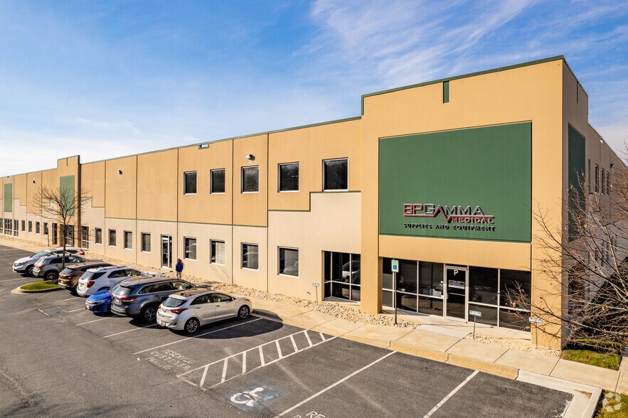 7118 Geoffrey Way, Frederick, MD à louer - Photo de l’immeuble – Image 3 sur 20