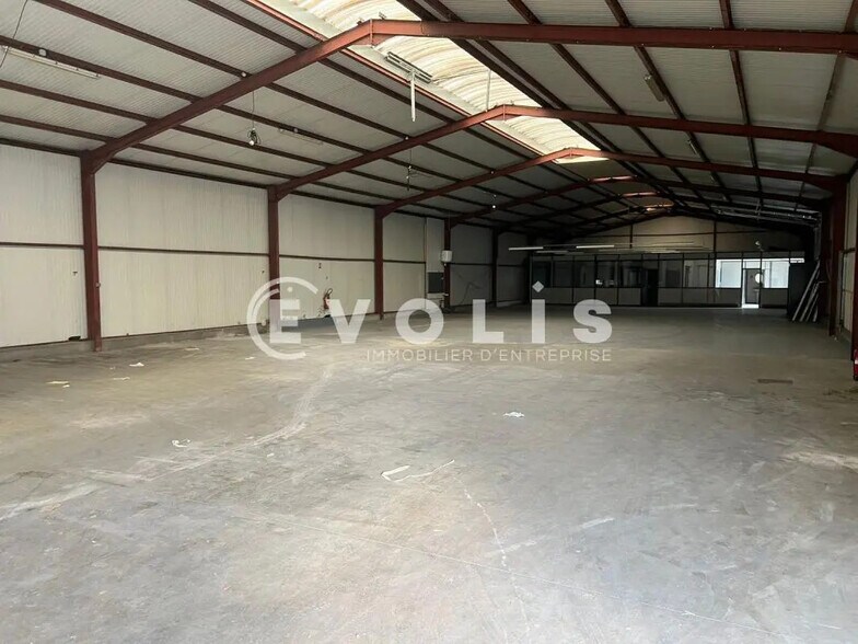 Bureau dans Vénissieux à louer - Photo intérieure – Image 2 sur 15