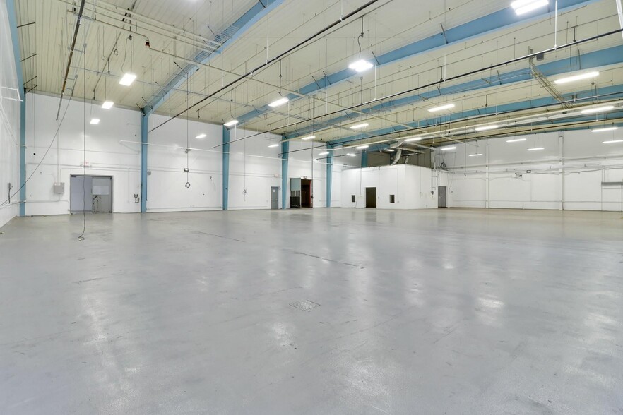 40 Commercial Ave, Middletown, NY à louer - Photo intérieure – Image 3 sur 18