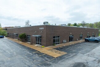 Plus de détails pour 31005 Bainbridge Rd, Solon, OH - Local d'activités à louer