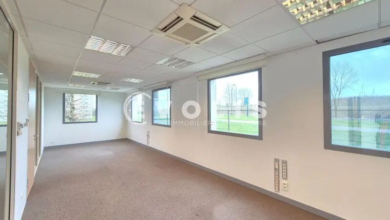 Bureau dans Magny-le-Hongre à vendre - Photo intérieure – Image 3 sur 14
