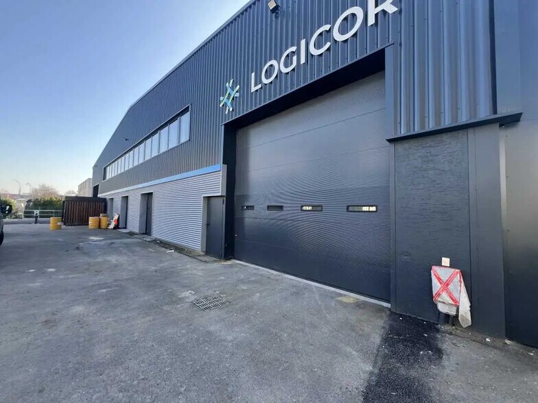 6 Avenue Armand Esders, Le Blanc-Mesnil à louer - Photo de l’immeuble – Image 3 sur 5