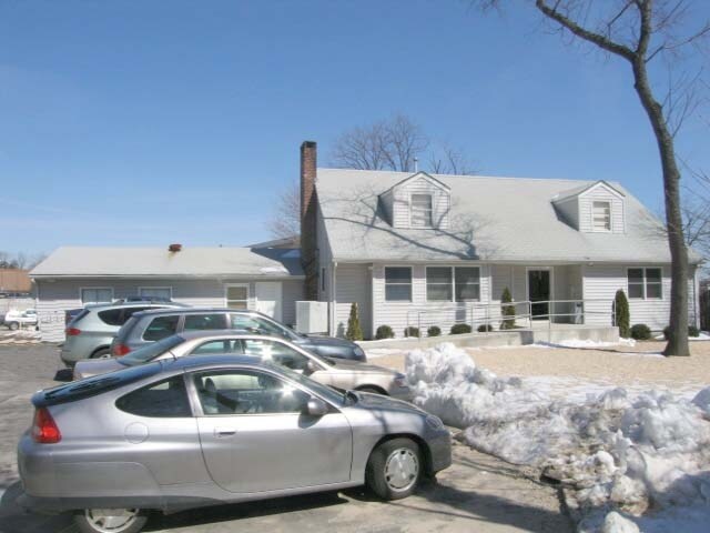 220 S Service Rd, Roslyn Heights, NY à vendre Photo principale– Image 1 sur 4