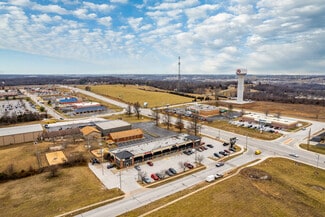 Plus de détails pour 1717 S 15th St, Ozark, MO - Local commercial à louer