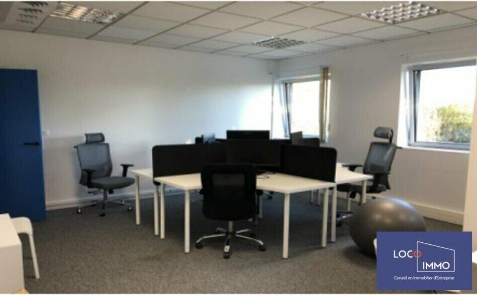 Local d’activités dans Pessac à louer - Photo intérieure – Image 1 sur 3