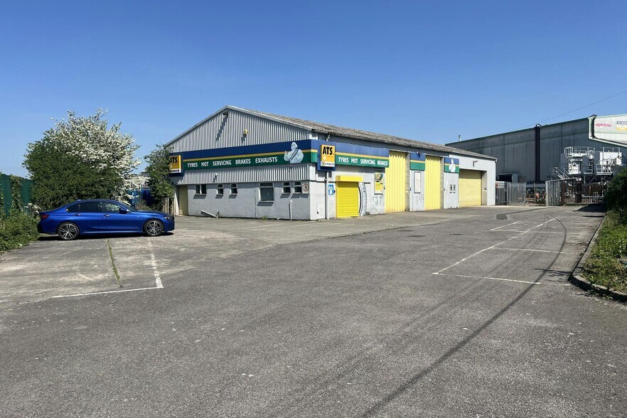 Canal Rd, Trowbridge à vendre - Photo principale – Image 1 sur 5