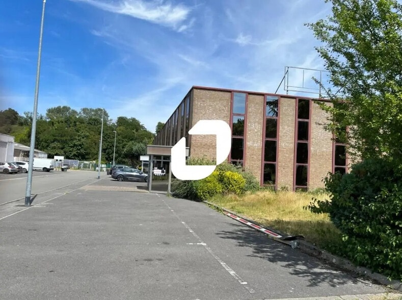 16/18 Rue Du Gard, Lens à louer - Photo de l’immeuble – Image 1 sur 13