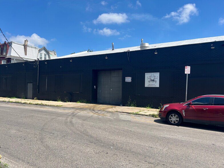 67 W Queen Ln, Philadelphia, PA à vendre - Photo de l’immeuble – Image 2 sur 7