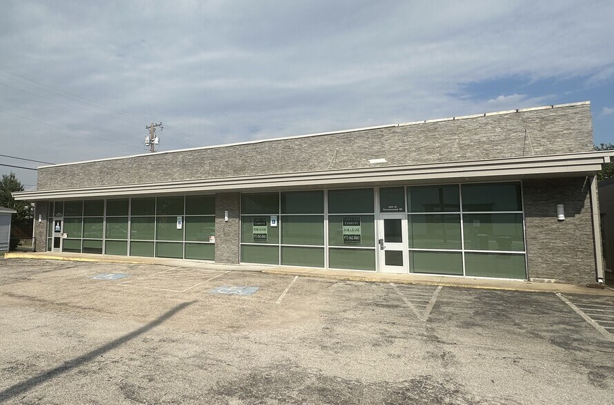 406-410 N Tennessee St, McKinney, TX à louer - Photo de l’immeuble – Image 2 sur 7