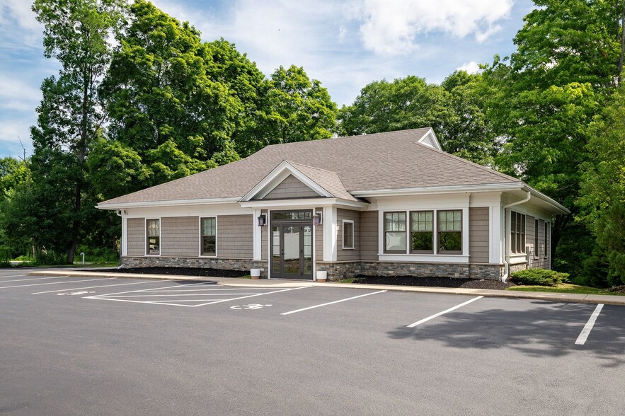 22-26 School St, Merrimac, MA à vendre - Photo principale – Image 1 sur 36