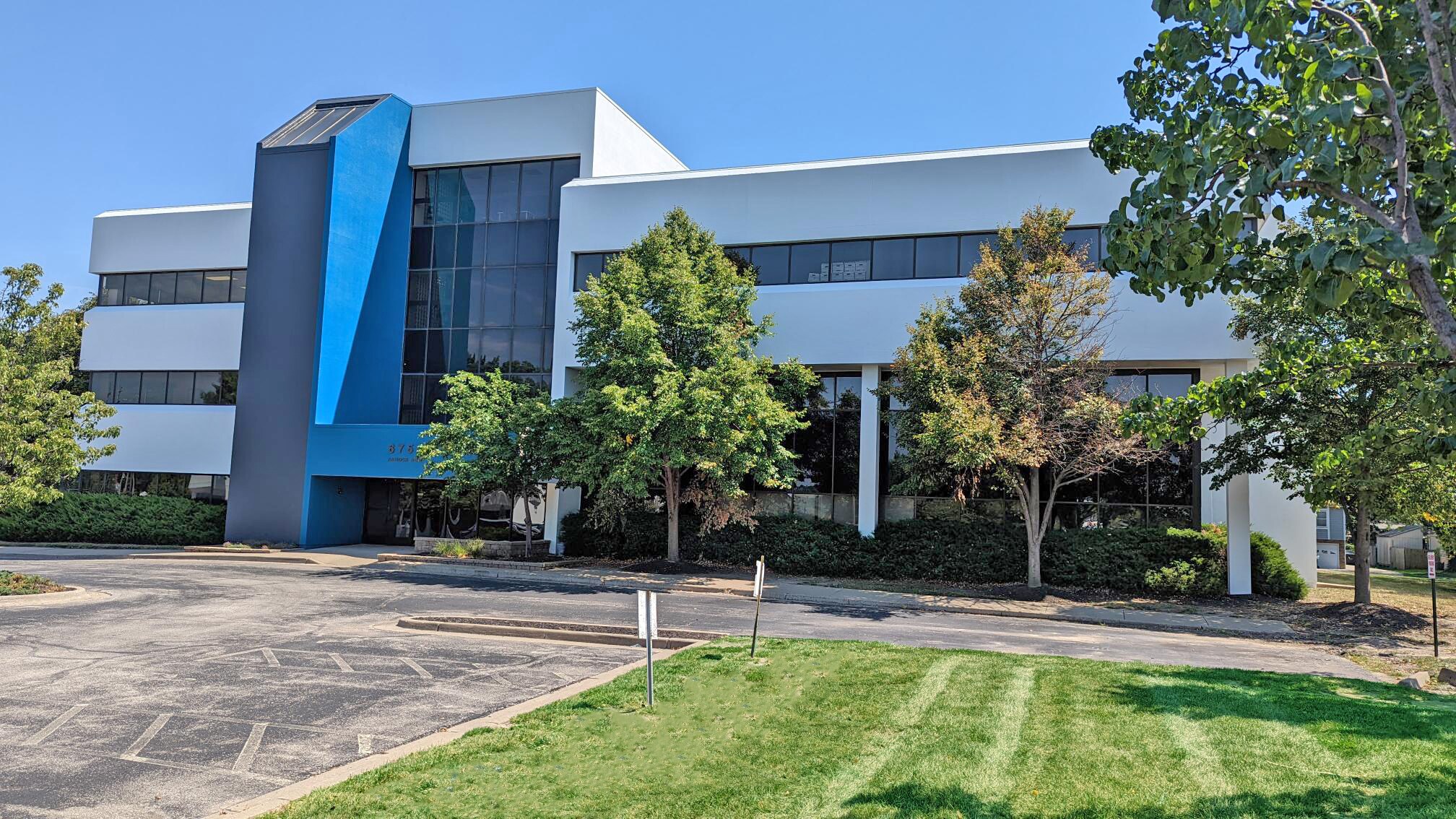 6750 Antioch Rd, Merriam, KS à vendre Photo principale– Image 1 sur 6