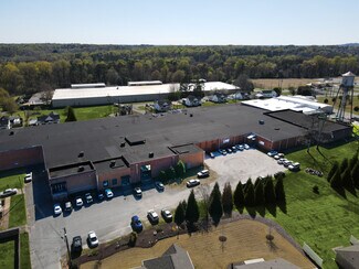 Plus de détails pour 710 E Catawba St, Belmont, NC - Bureau à louer