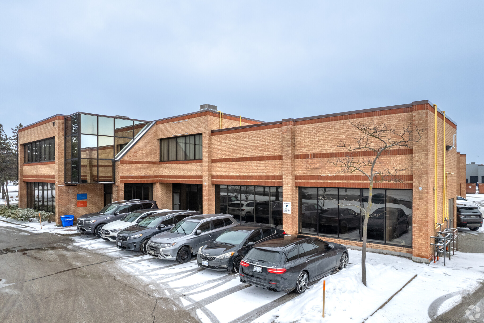 71 Silton Rd, Vaughan, ON à louer Photo de l’immeuble– Image 1 sur 4