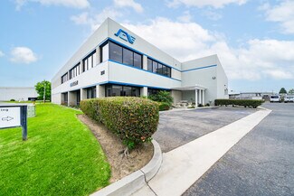 Plus de détails pour 231 W Blueridge Ave, Orange, CA - Industriel/Logistique à vendre