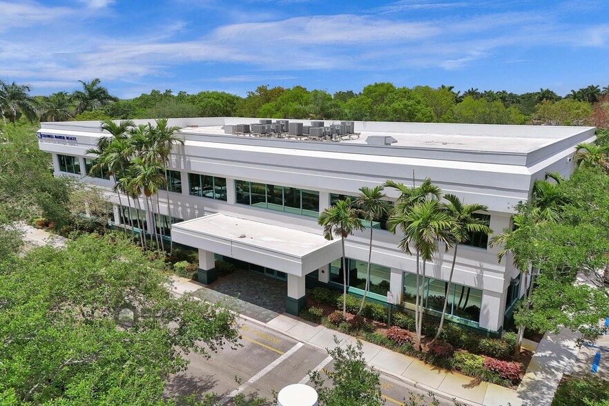 2690 Weston Rd, Weston, FL à louer - Photo de l’immeuble – Image 1 sur 29