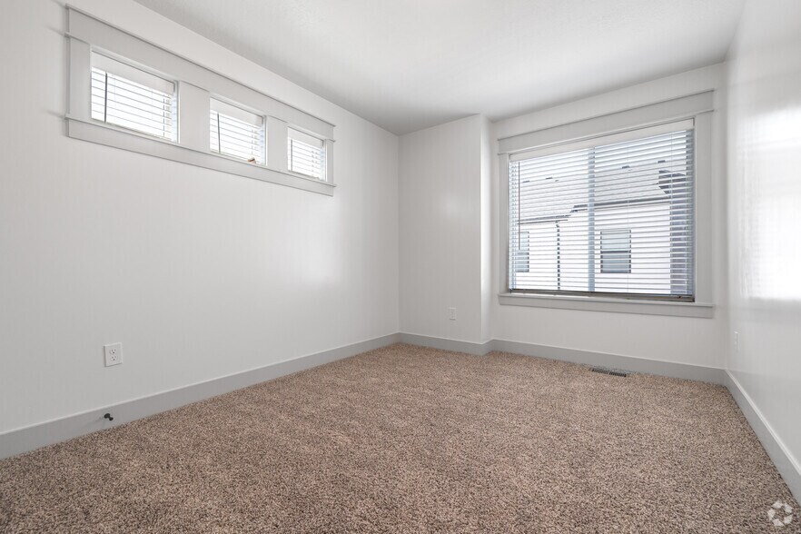 2100 North Highway 89 Highway, Harrisville, UT à vendre - Photo intérieure – Image 2 sur 20