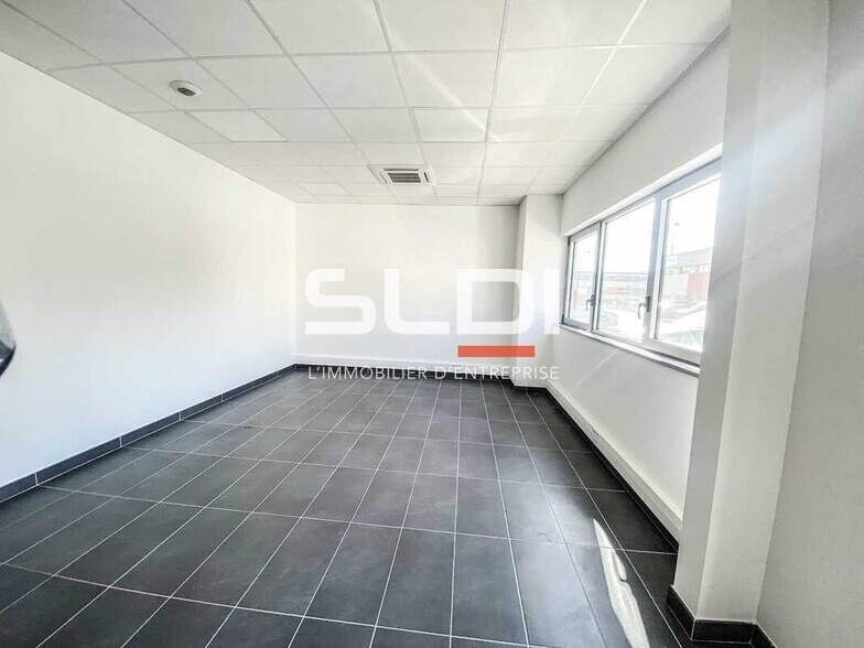 50 Rue Jean Zay, Saint-Priest à louer - Photo intérieure – Image 3 sur 7