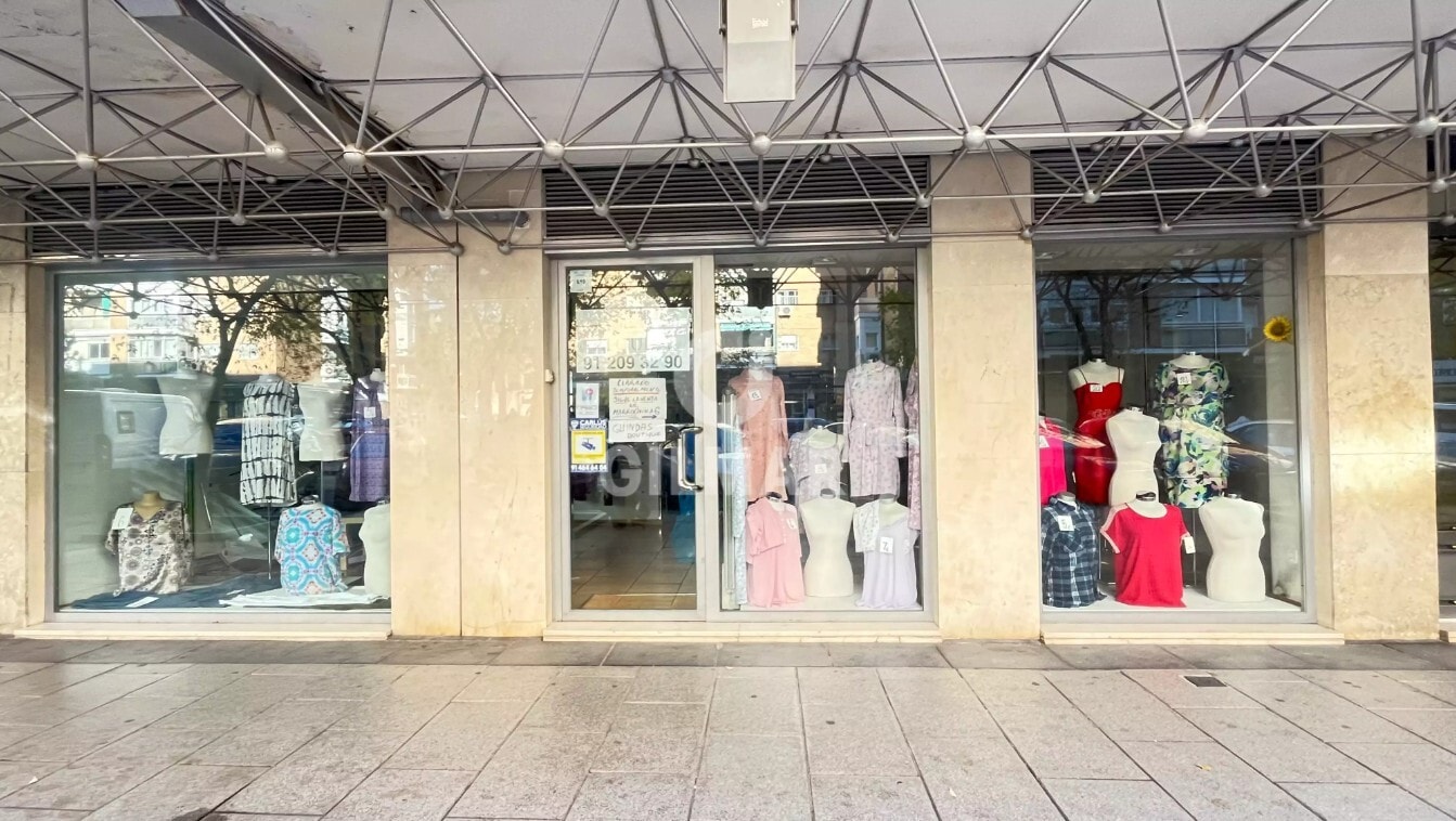 Local commercial dans Madrid, Madrid à louer Photo intérieure– Image 1 sur 2