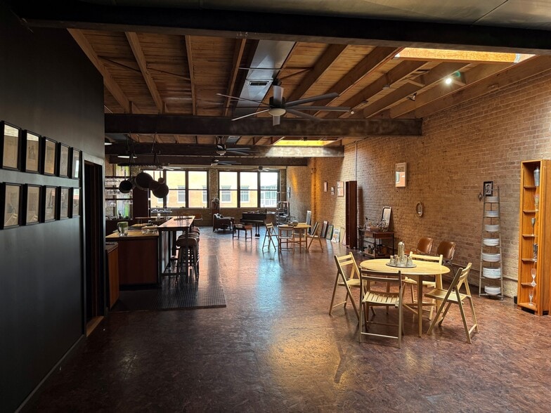 1109 W Fulton Market, Chicago, IL à vendre - Photo de l’immeuble – Image 3 sur 16