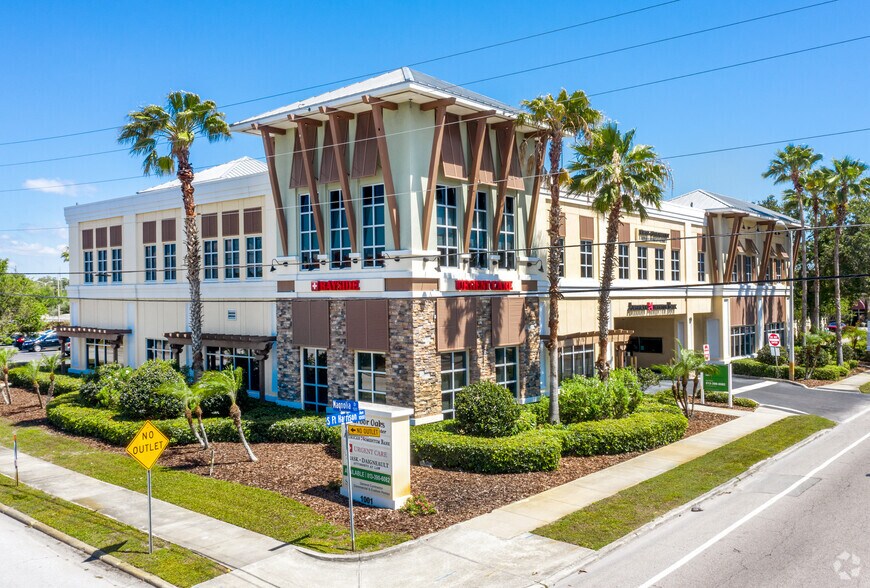 1001 S Fort Harrison Ave, Clearwater, FL à louer - Photo de l’immeuble – Image 2 sur 4