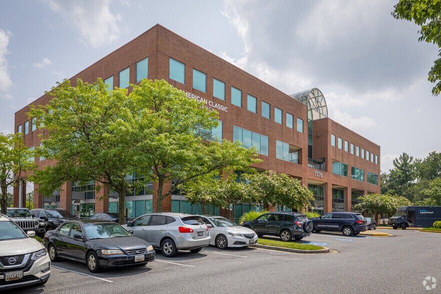 7375 Executive Pl, Lanham, MD à louer - Photo de l’immeuble – Image 2 sur 16