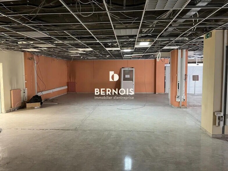 Bureau dans Toulon à louer - Photo de l’immeuble – Image 3 sur 6