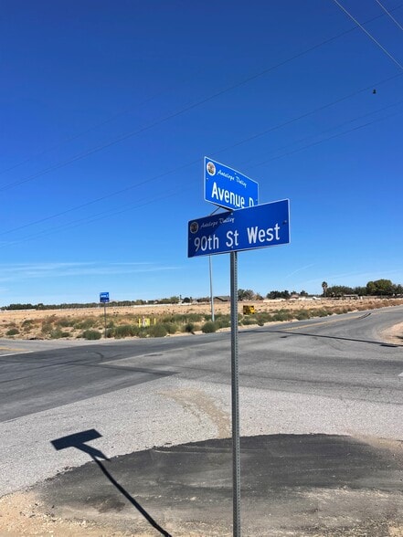 Ave. D (Hwy 138) Hwy, Lancaster, CA à vendre - Photo principale – Image 1 sur 5