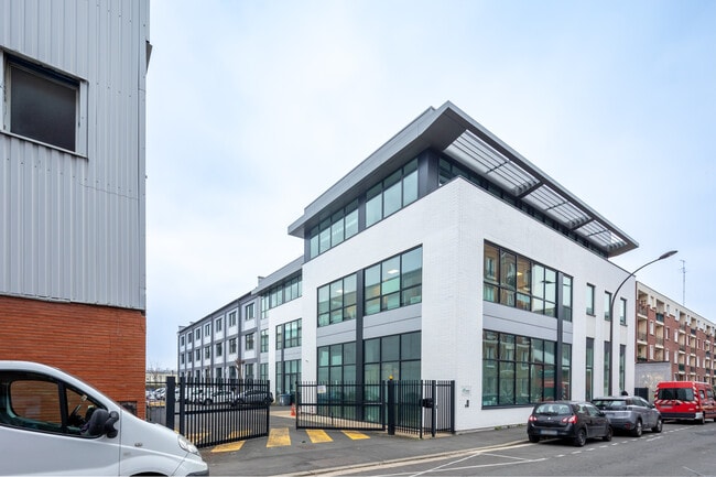 Plus de détails pour 3 Rue Paul Mazy, Ivry-sur-Seine - Bureau, Local d'activités à louer