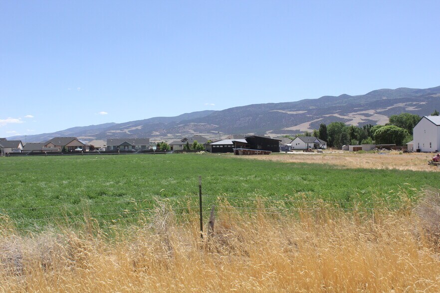 4960 N. Minersville Hwy., Enoch, UT à vendre - Photo de l’immeuble – Image 3 sur 18
