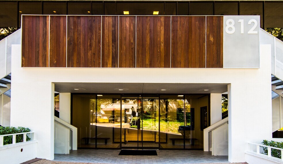 812 San Antonio St, Austin, TX à louer - Photo de l’immeuble – Image 3 sur 16