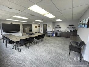 915-921 Mcleod Ave, Winnipeg, MB à louer Photo intérieure– Image 2 sur 4