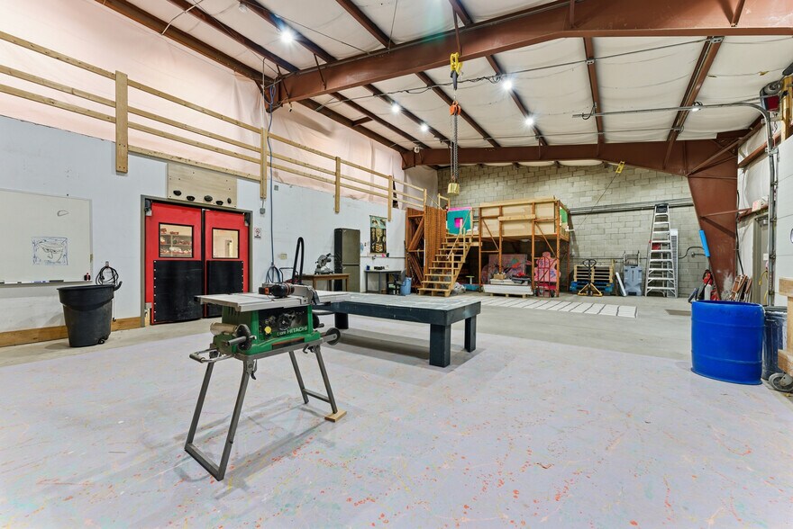 54 Whately Rd, So Deerfield, MA à vendre - Photo de l’immeuble – Image 3 sur 15