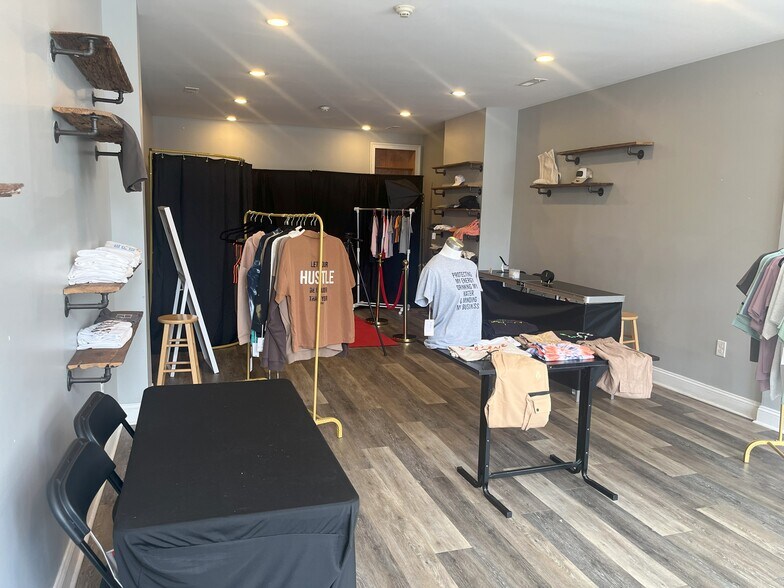 4331 Main St, Philadelphia, PA à louer - Photo de l’immeuble – Image 2 sur 5