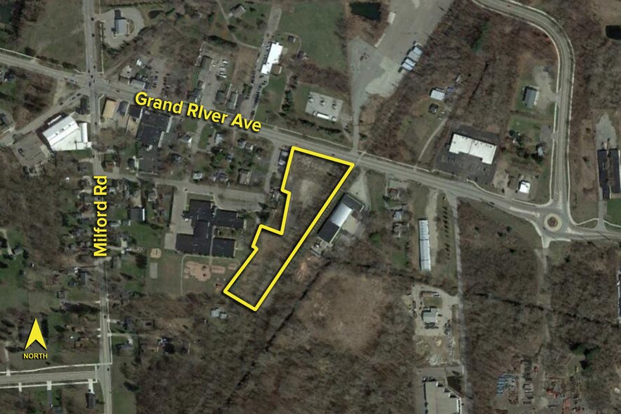 56601 Grand River Ave, New Hudson, MI à vendre - Photo de l’immeuble – Image 1 sur 1