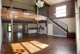 27 N Main St, Springfield, TN à louer Photo intérieure– Image 1 sur 9