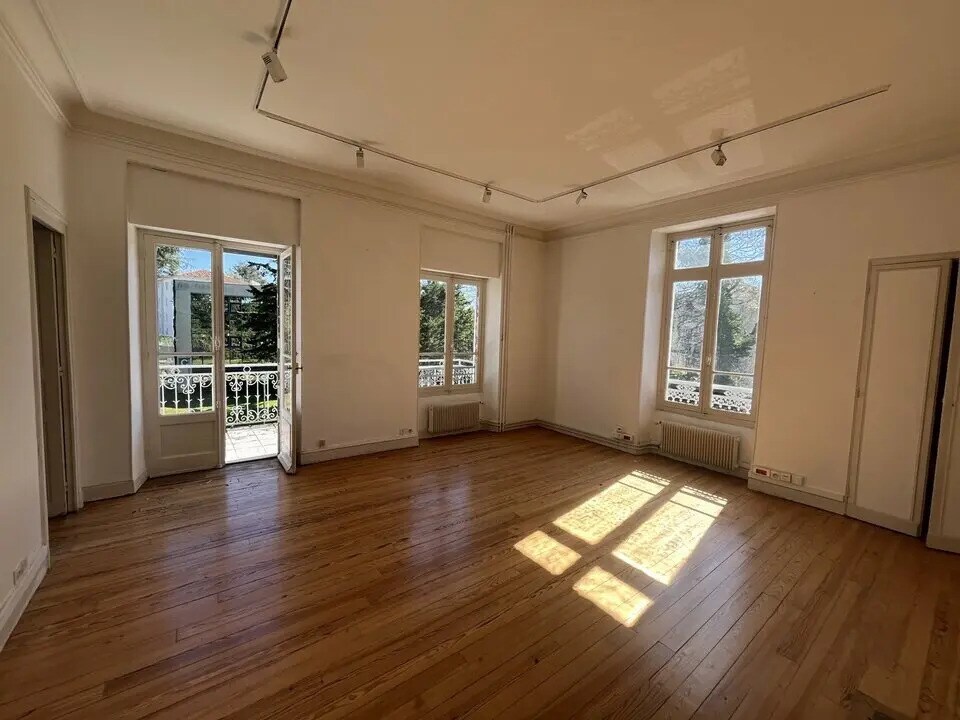 Bureau dans Pau à vendre Photo intérieure– Image 1 sur 9