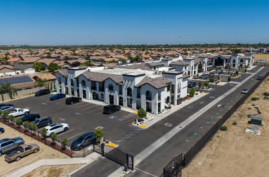 475 Dover Pky, Delano, CA à vendre - Photo de l’immeuble – Image 2 sur 9